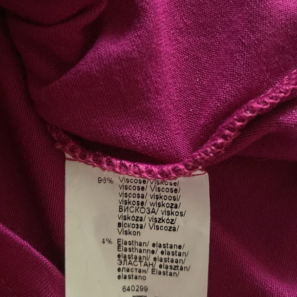 Venus dress XS has some stretch - Picture 7 of 9